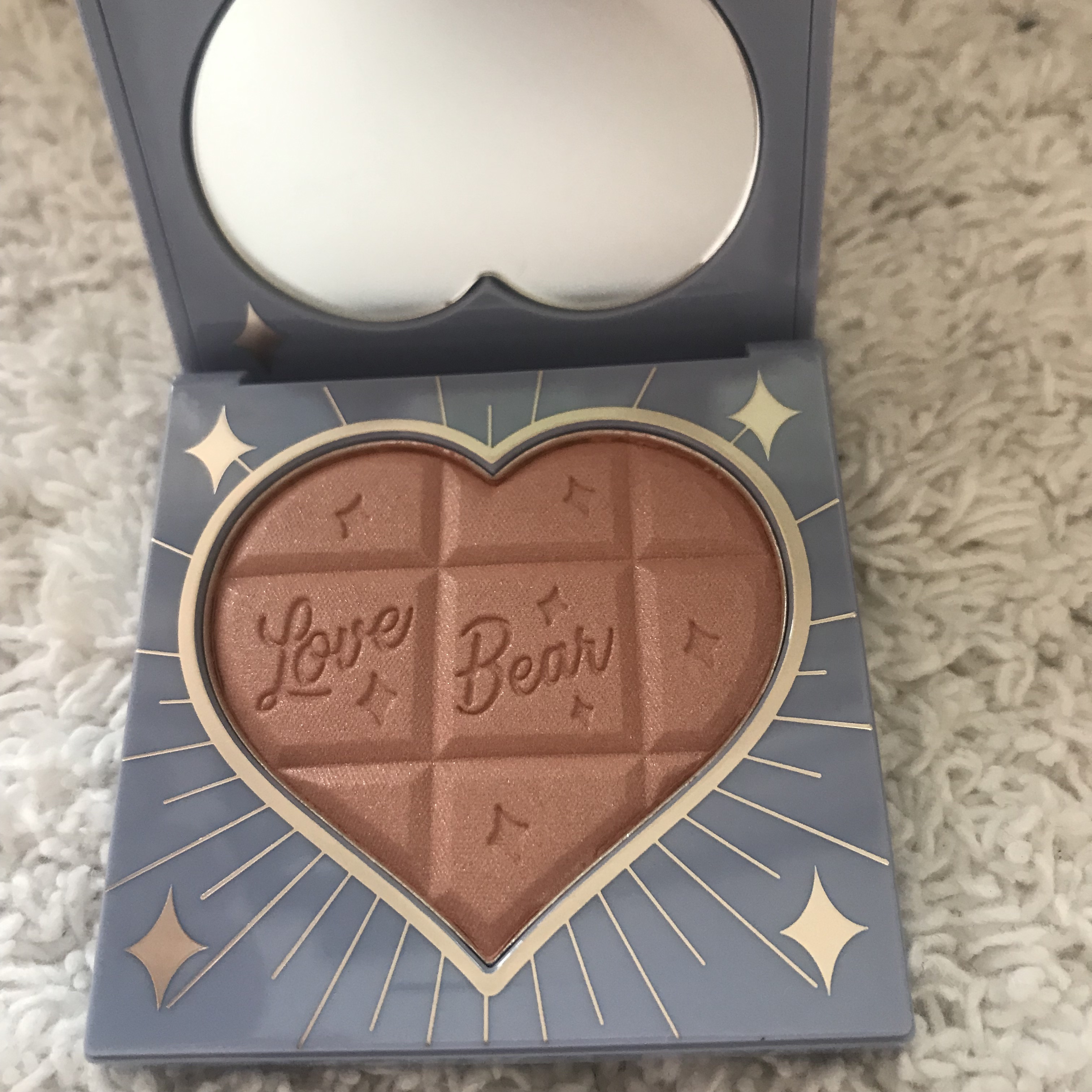 Love Bear ブラッシュ アーモンドチョコレート/FlowerKnows/パウダーチークを使ったクチコミ（2枚目）