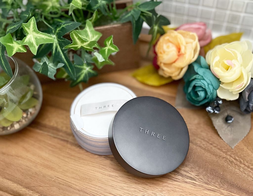 アドバンスドエシリアルスムースオペレーター ルースパウダー/THREE/ルースパウダーを使ったクチコミ（1枚目）