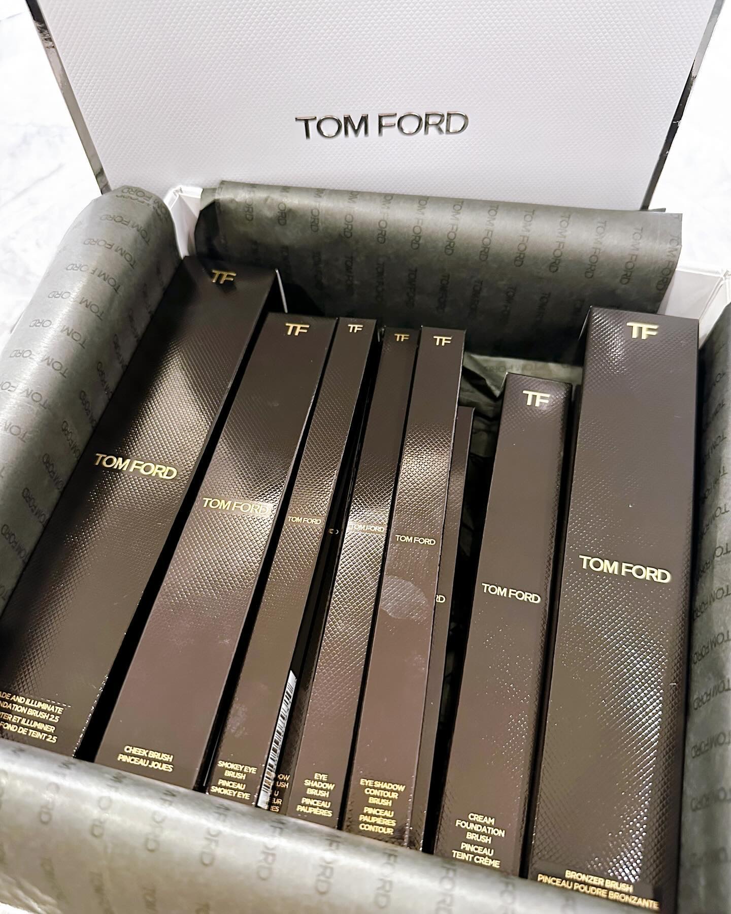 アイ シャドウ ブラシ/TOM FORD BEAUTY/メイクブラシを使ったクチコミ（3枚目）