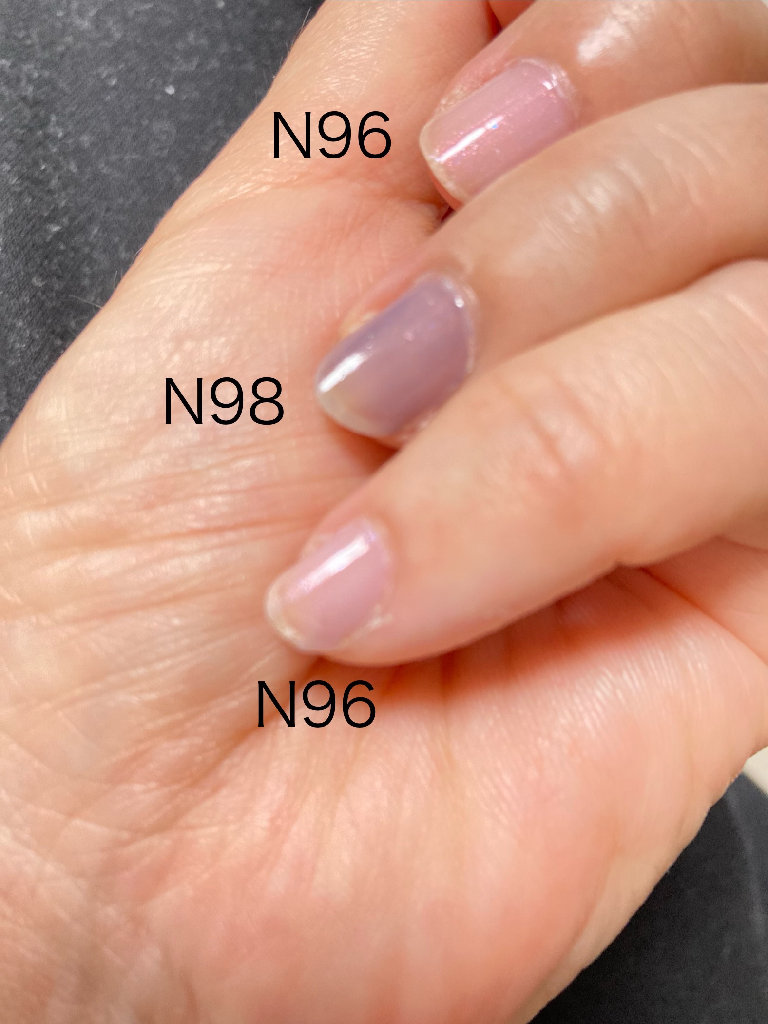 カラフルネイルズ/キャンメイク/マニキュアを使ったクチコミ（2枚目）