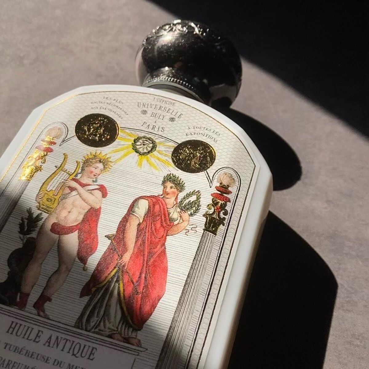 ユイル・アンティーク チュベローズ・デュ・メキシク/オフィシーヌ・ユニヴェルセル・ビュリー/ボディオイルを使ったクチコミ(3枚目)