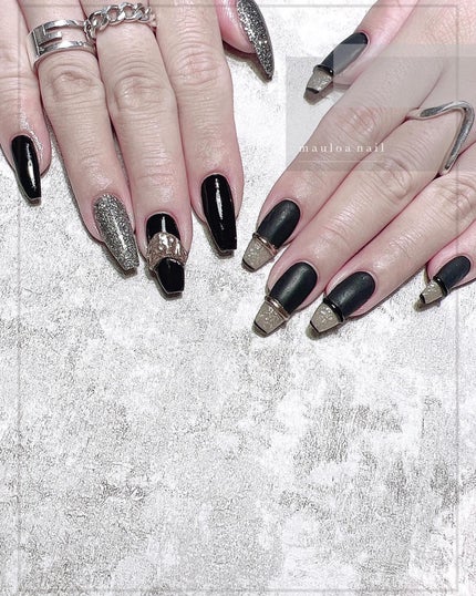 #パールネイル,#ネイル,#マットネイル,#リングネイル,#リングネイル,#オータムネイル,#ブラックネイル,#ミラーネイル,#手書きアートネイル,#マットネイル,#ブラウンネイル,#ブラックシルバーネイル,#リングネイル,#秋ネイル,#天王寺ネイルのネイルデザイン