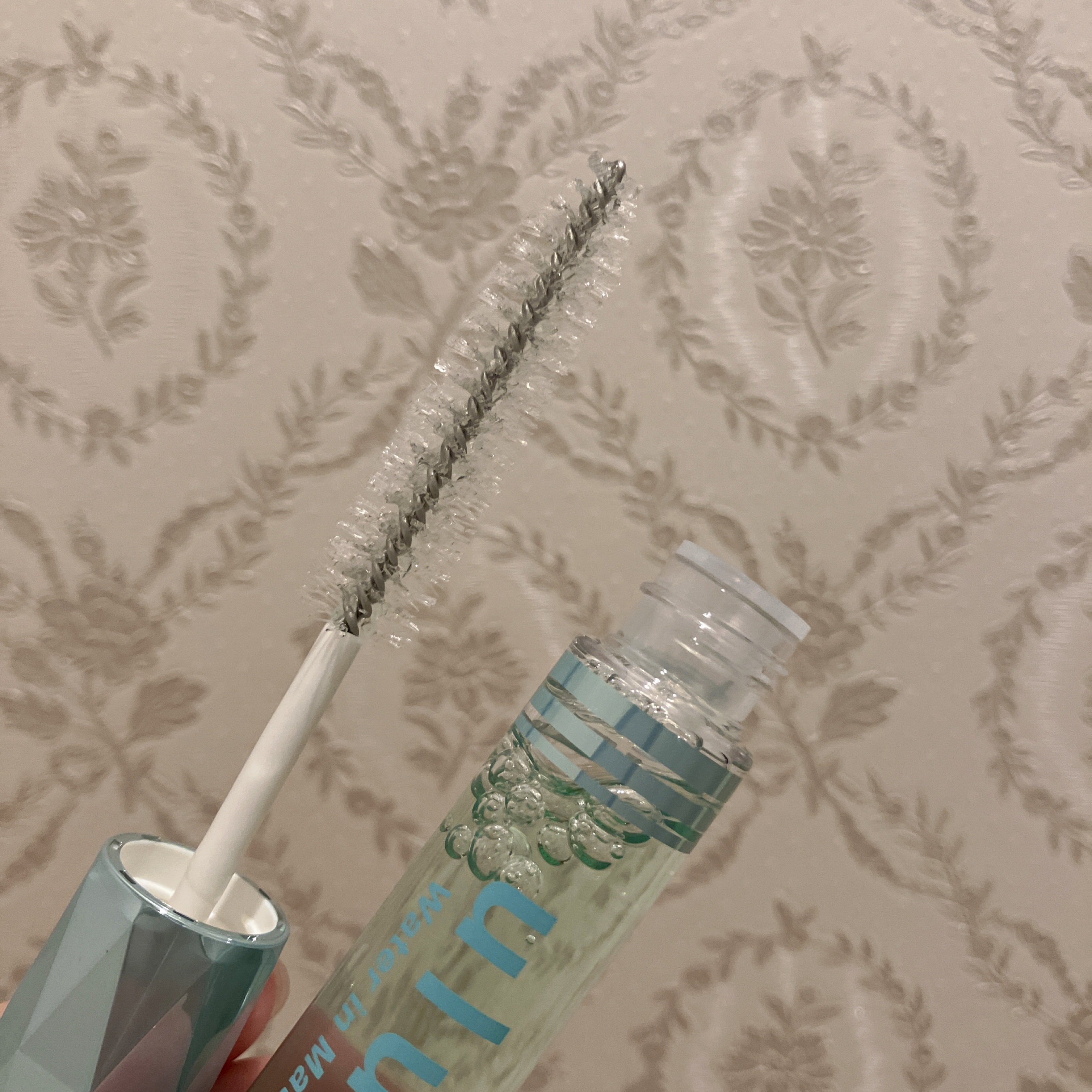 ウォーターインマトメイク　ブルー/ululis/プレスタイリング・寝ぐせ直しを使ったクチコミ（2枚目）