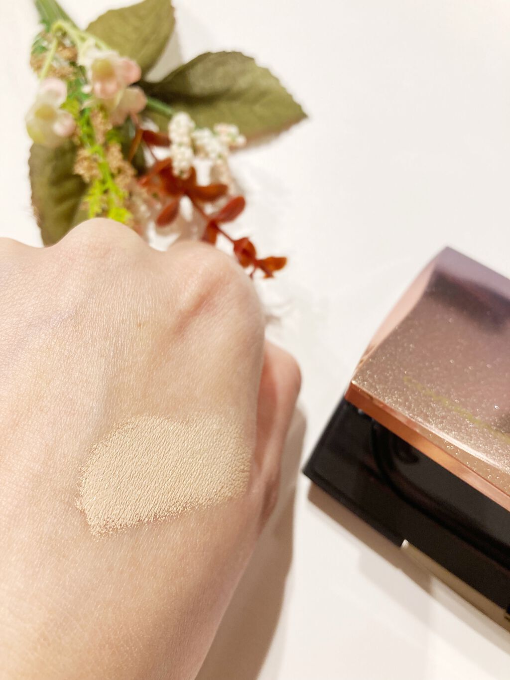 フローレス フィット/COVERMARK/クリーム・エマルジョンファンデーションを使ったクチコミ(3枚目)