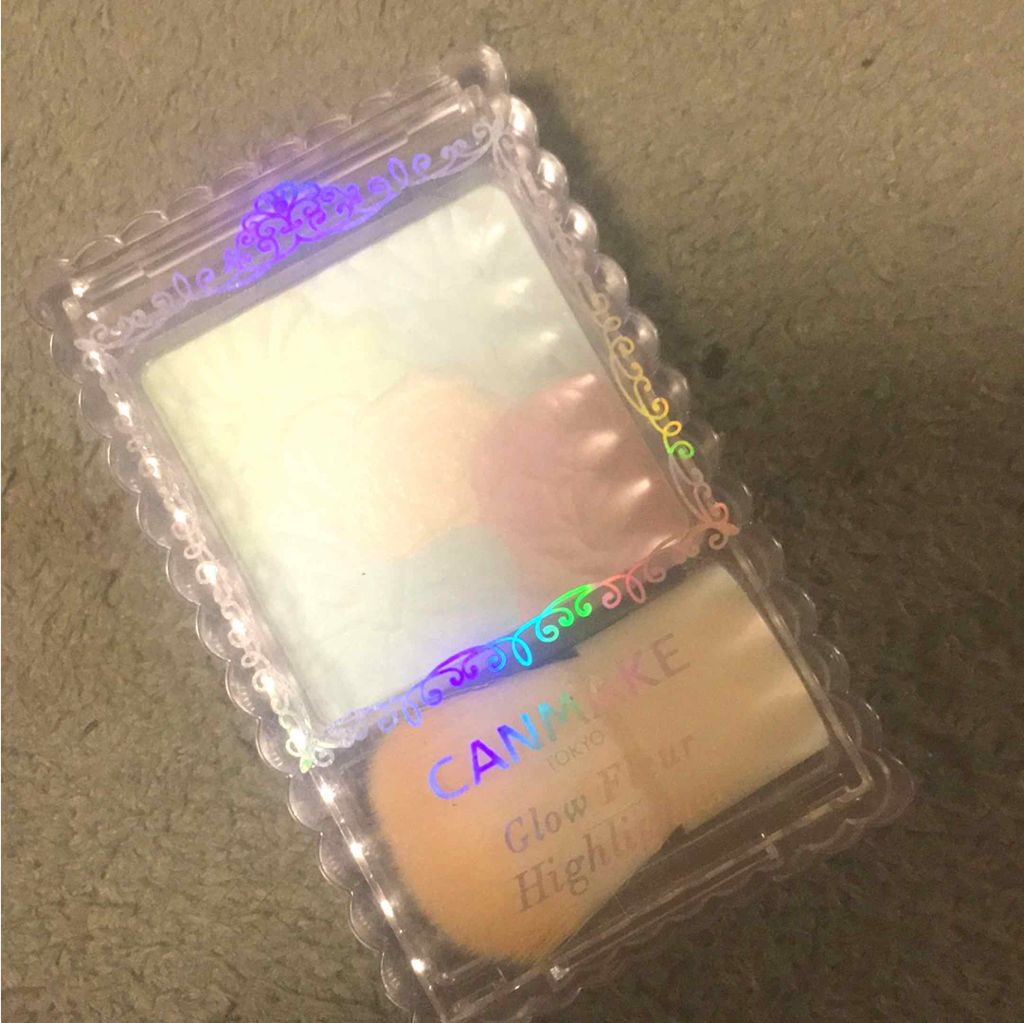 グロウフルールハイライター/キャンメイク/パウダーハイライトを使ったクチコミ（2枚目）