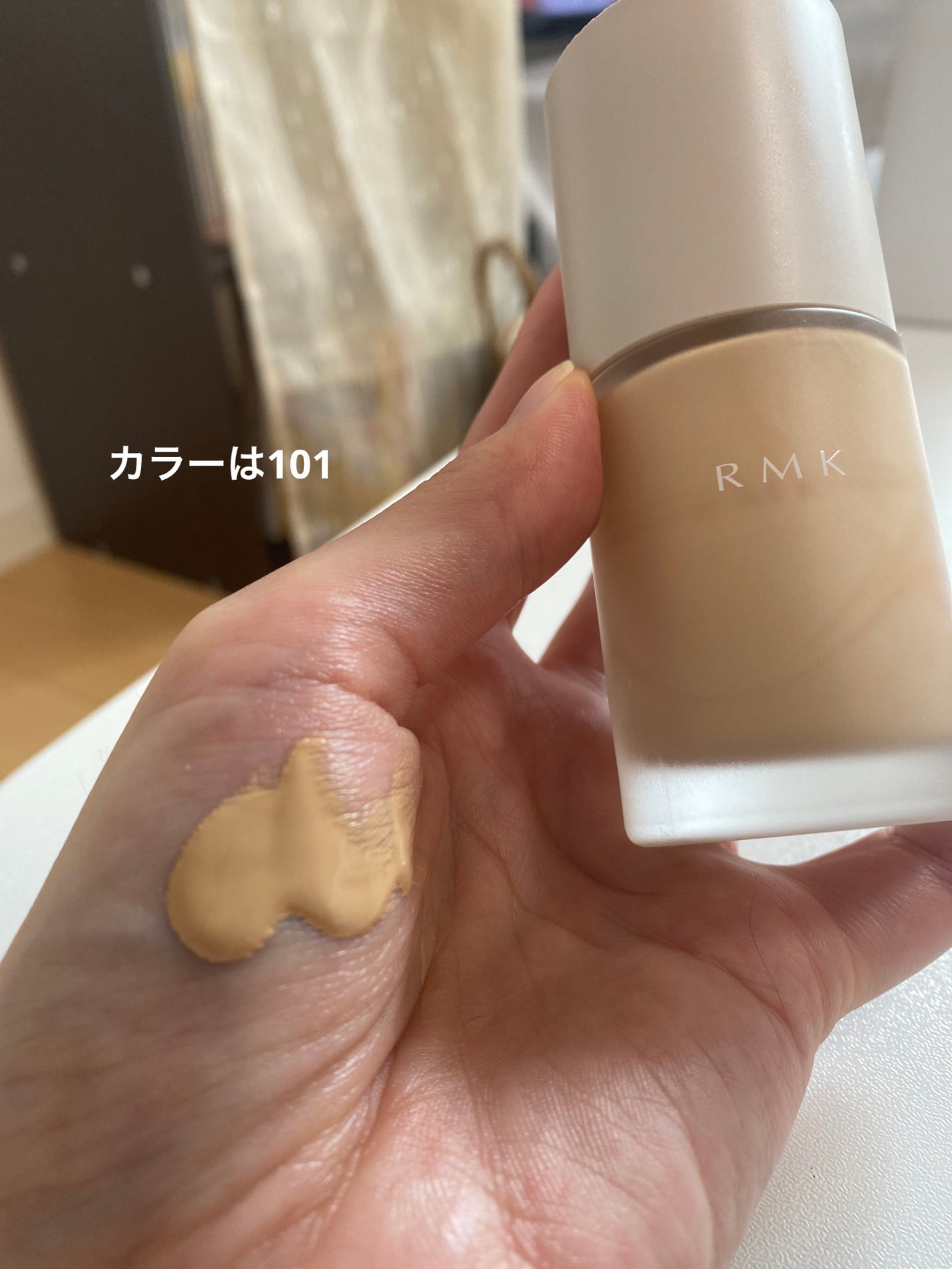 RMK リクイドファンデーション フローレスカバレッジ/RMK/リキッドファンデーションを使ったクチコミ(2枚目)