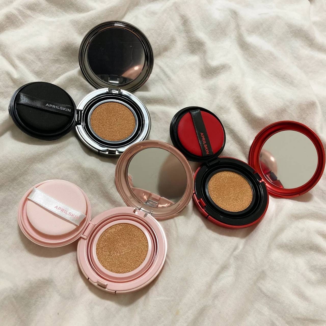 ハイパーカバーフィットクッション red/APRILSKIN/クッションファンデーションを使ったクチコミ（2枚目）