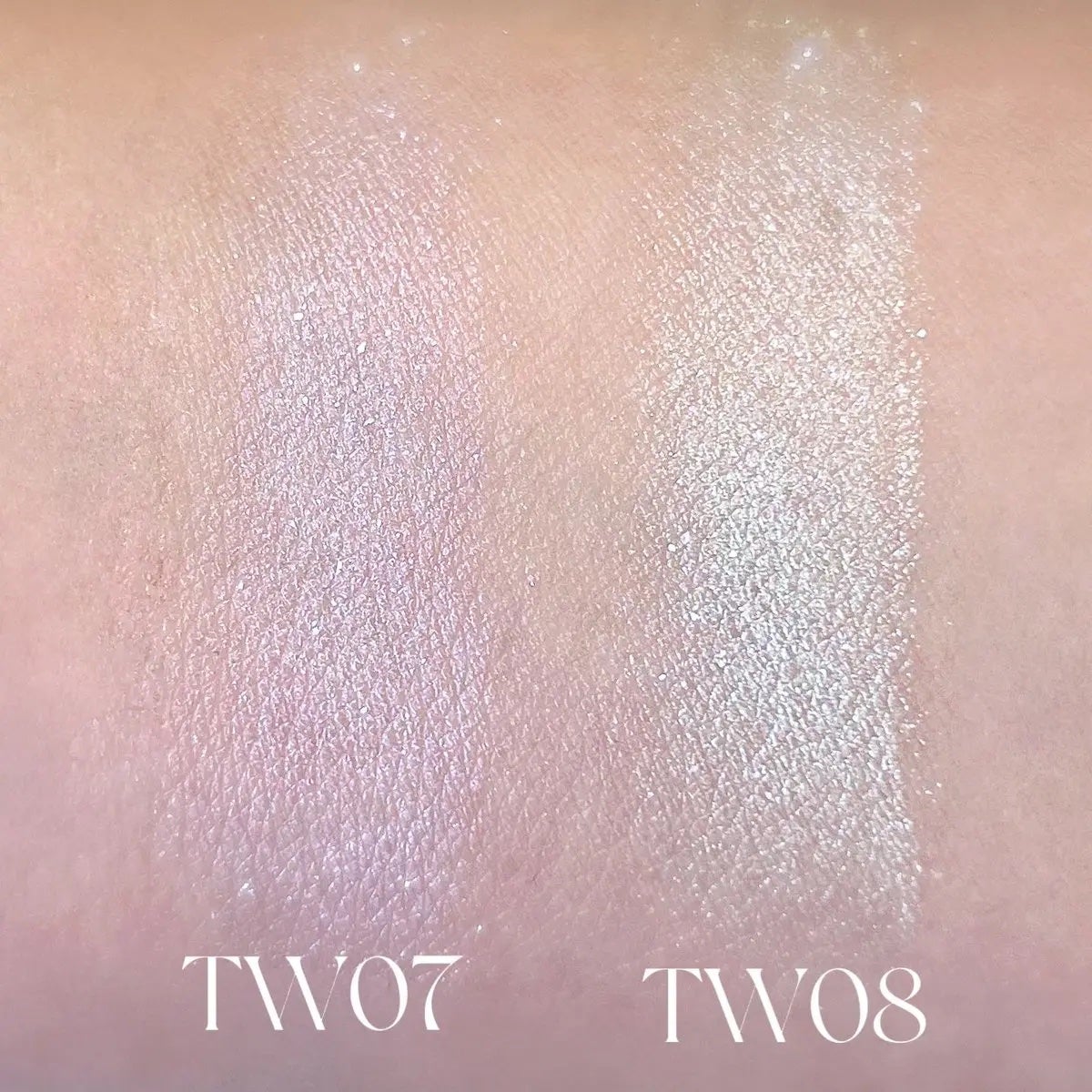 マルチカラーバリエーション トゥインクル/チャコット・コスメティクス/単色アイシャドウを使ったクチコミ(2枚目)