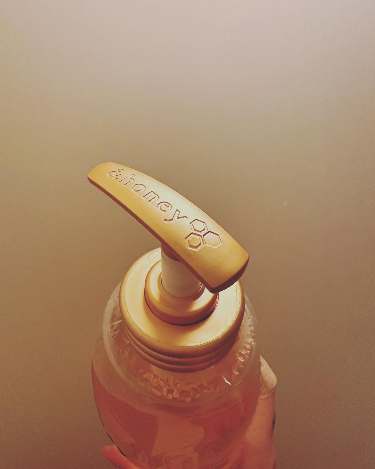 ディープモイスト ジェルボディウォッシュ 本体500ml/&honey/ボディソープを使ったクチコミ（2枚目）