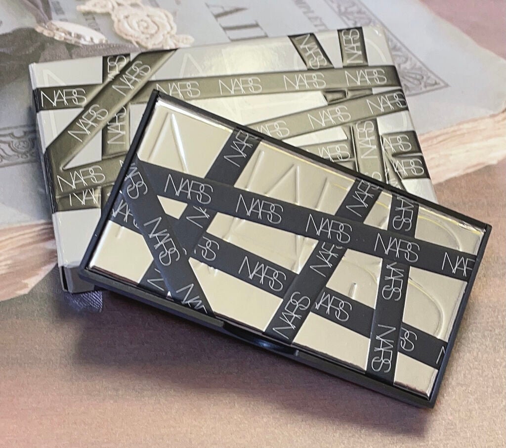 アンラップド ミニアイシャドーパレット DOLCE VITA/NARS/アイシャドウパレットを使ったクチコミ(1枚目)