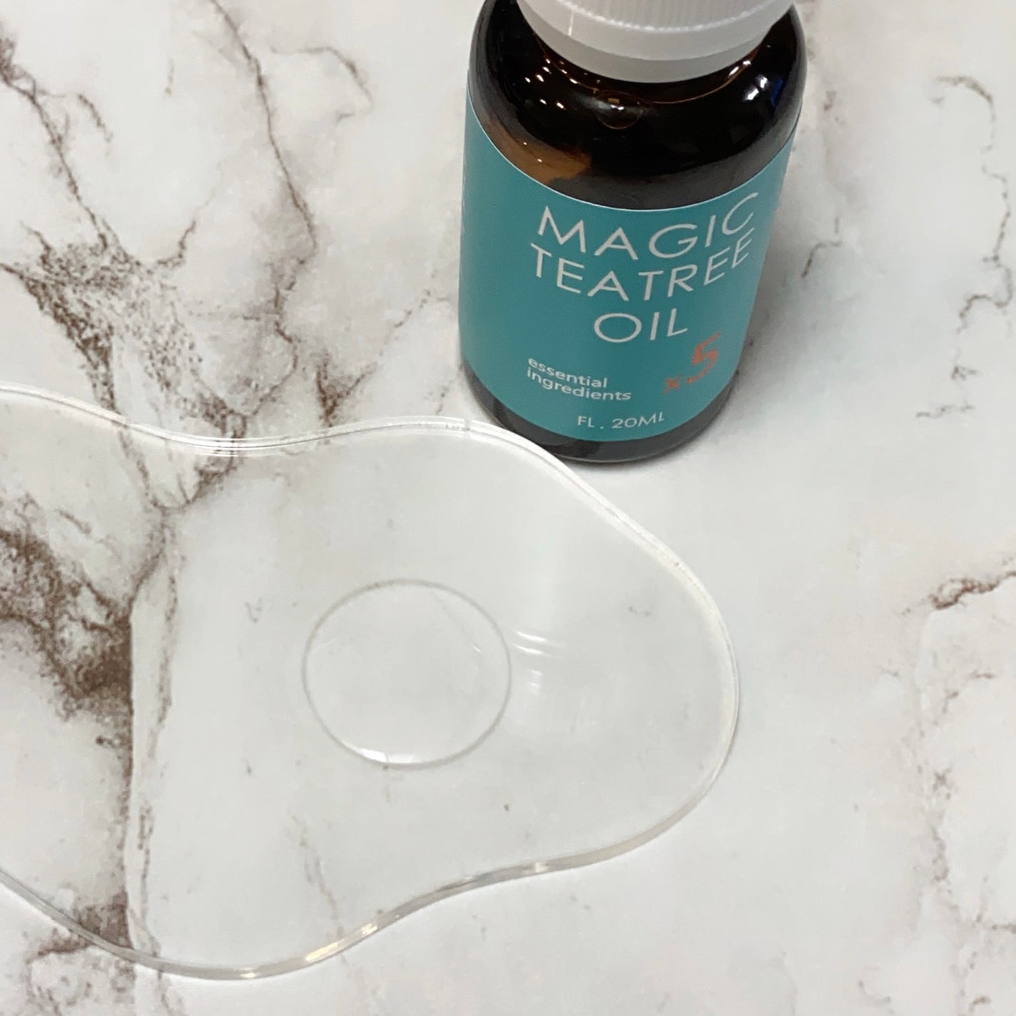 マジックティーツリーオイル/ブラン/フェイスオイルを使ったクチコミ(4枚目)