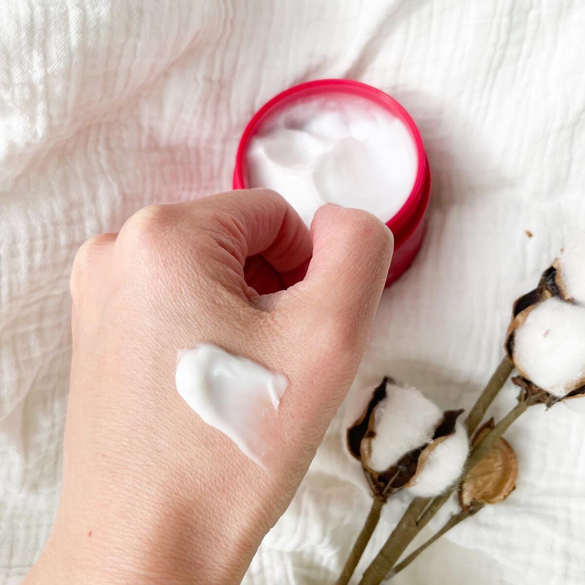 薬用リンクルホワイトモイスチャージェル/harica/オールインワン化粧品を使ったクチコミ（2枚目）