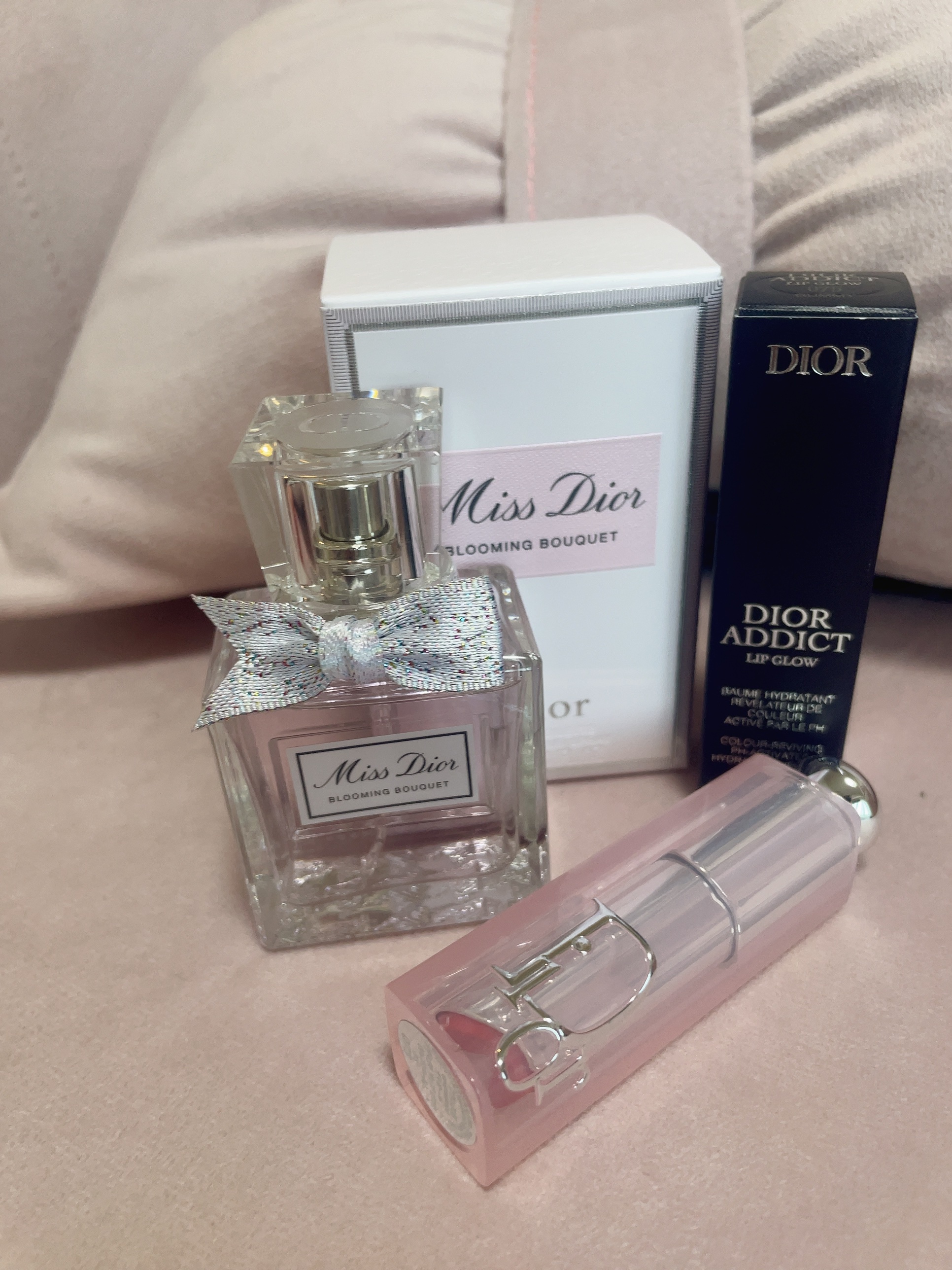 Dior カプチュール ブルーミングブーケ アディクトリップグロウ ストラップ Dior カプチュール ブルーミングブーケ アディクトリップグロウ ストラップ