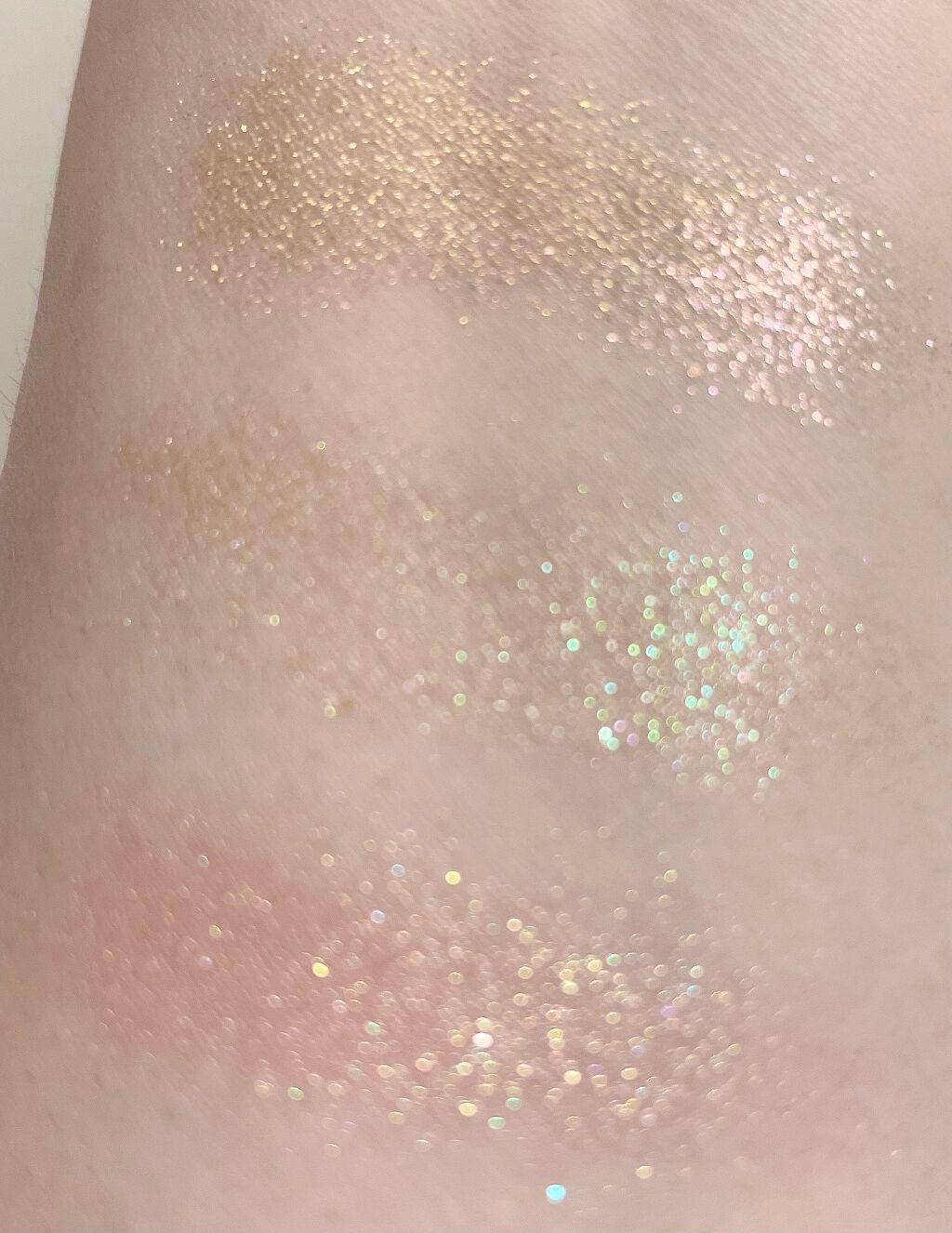 グリッタープリズム シャドウ/MISSHA/グリッターを使ったクチコミ(4枚目)