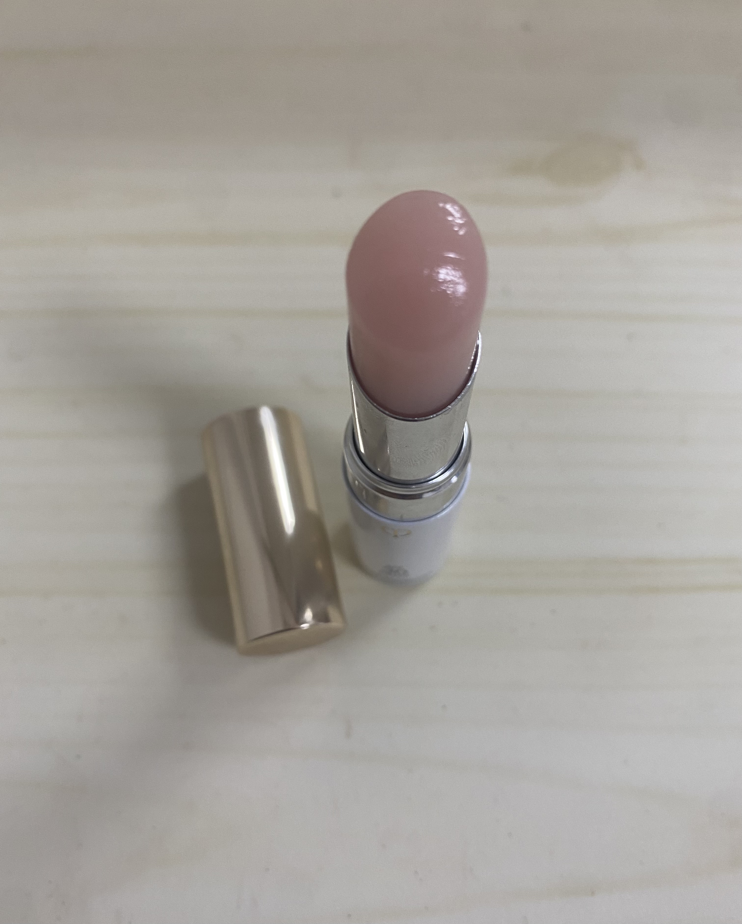 ソワンUVレーブル/クレ・ド・ポー ボーテ/リップクリームを使ったクチコミ（2枚目）