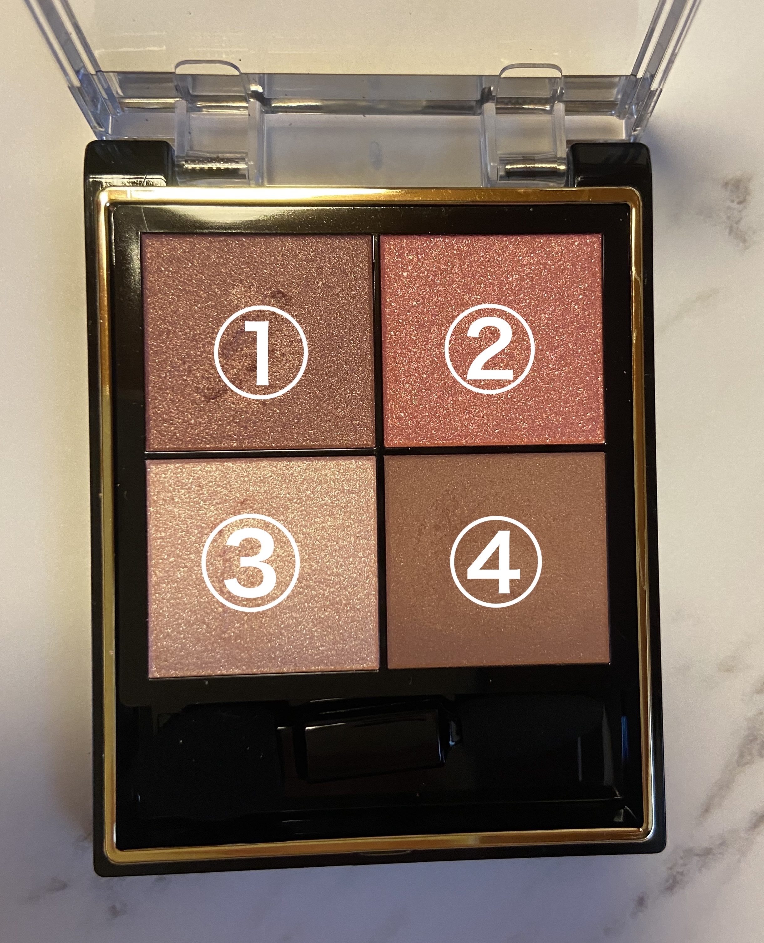 リアルクローズシャドウ/excel/アイシャドウパレットを使ったクチコミ（2枚目）