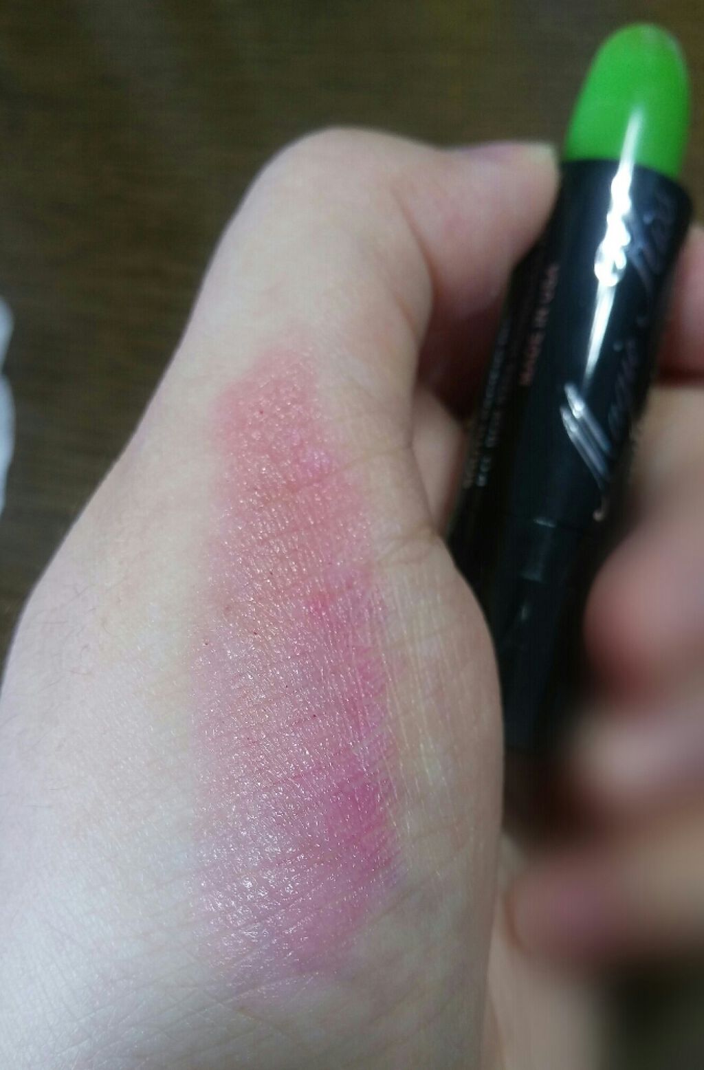 Magic Kiss with aloe vera/Magic Kiss with aloe vera/口紅を使ったクチコミ(3枚目)