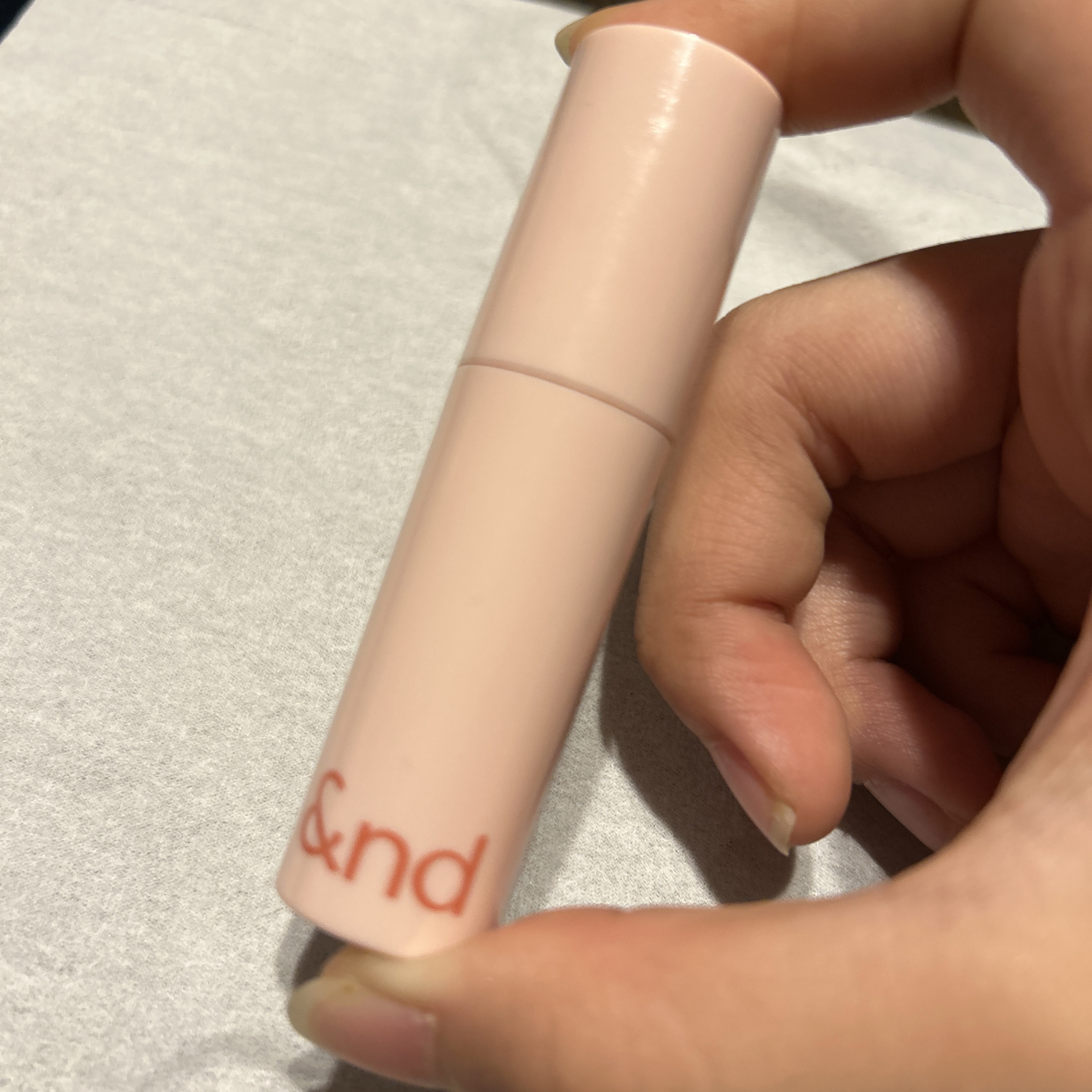 アンドバイロムアンド　グラッシーボムティント/&nd by rom&nd/リップティントを使ったクチコミ（1枚目）