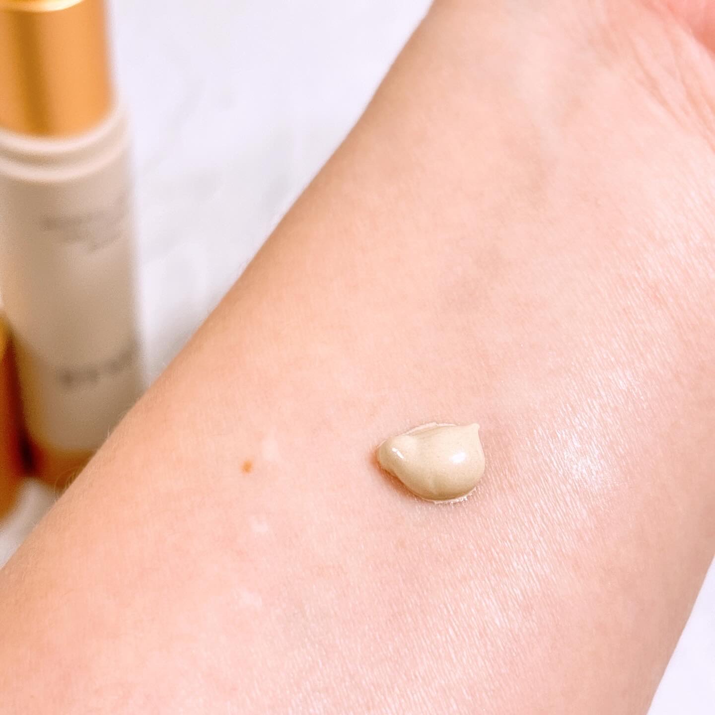 ミネラルインナートリートメントベース/エトヴォス/化粧下地を使ったクチコミ（3枚目）