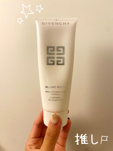 GIVENCHY ブラン ディヴァン フォームのクチコミ「プレゼントでいただいたGIVENCHYのブラン ディヴァン フォームがめちゃくちゃ良かった…！.....」（1枚目）