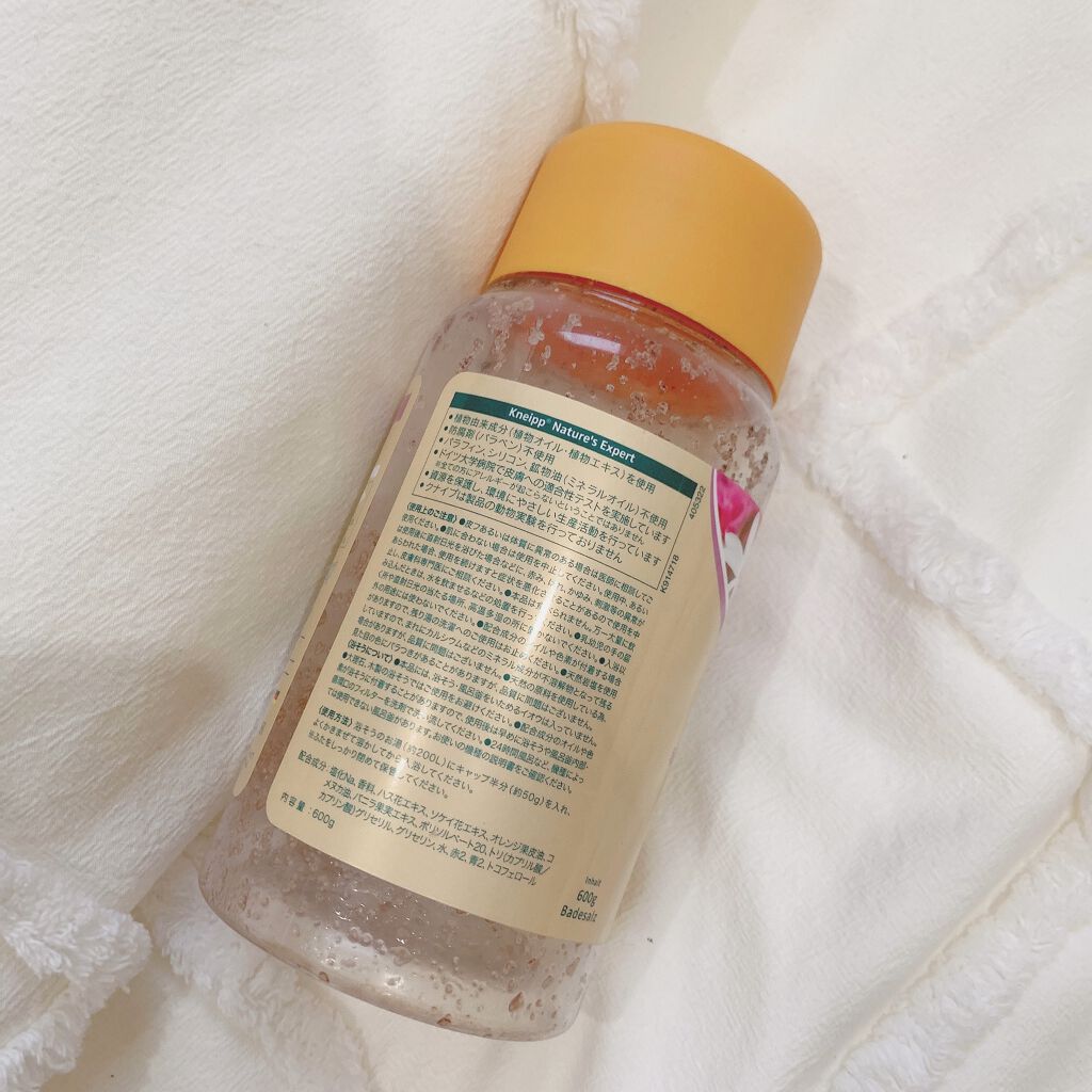 バスソルト ハッピーフォーミー ロータス&ジャスミンの香り/クナイプ/無機塩系入浴剤を使ったクチコミ(2枚目)