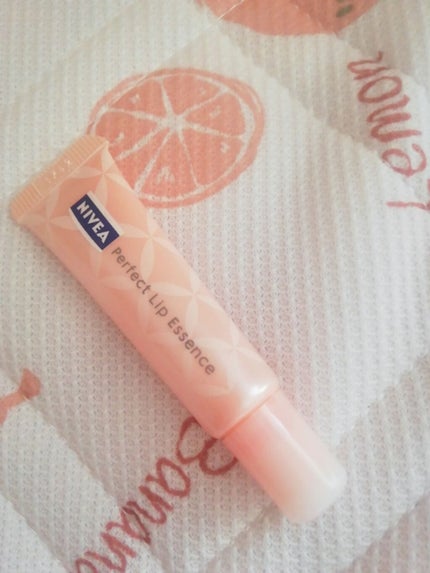 ナチュラルカラーリップ パーフェクトエッセンス/ニベア/リップケアを使ったクチコミ(1枚目)