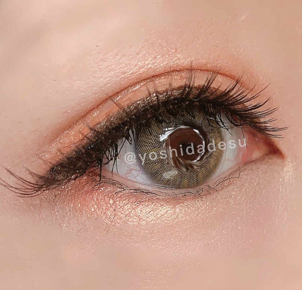 よしだちゃん on LIPS 「2019/9/23のメイクめっちゃ台風やばい日だった🌟エチュー..」(1枚目)