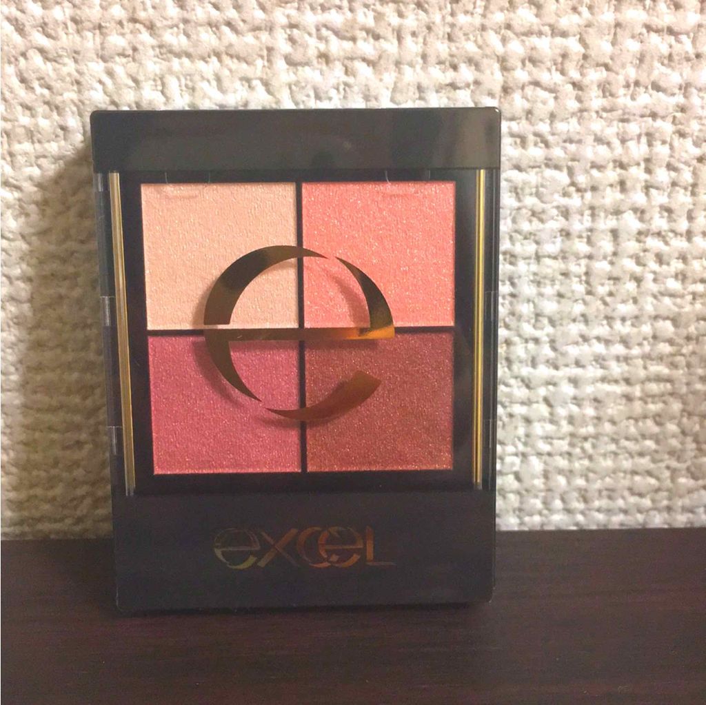 リアルクローズシャドウ/excel/アイシャドウパレットを使ったクチコミ（1枚目）