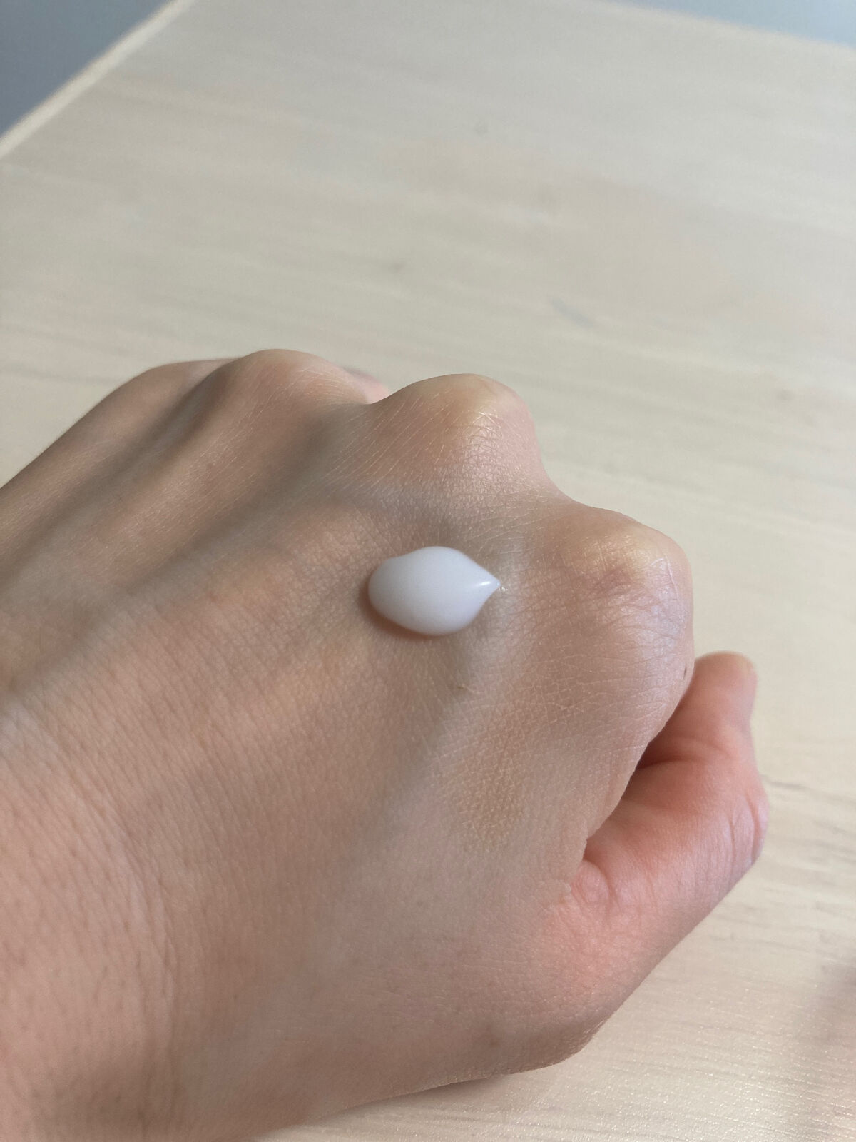 エッセンスインヘアミルク/オルビス/ヘアミルクを使ったクチコミ（2枚目）