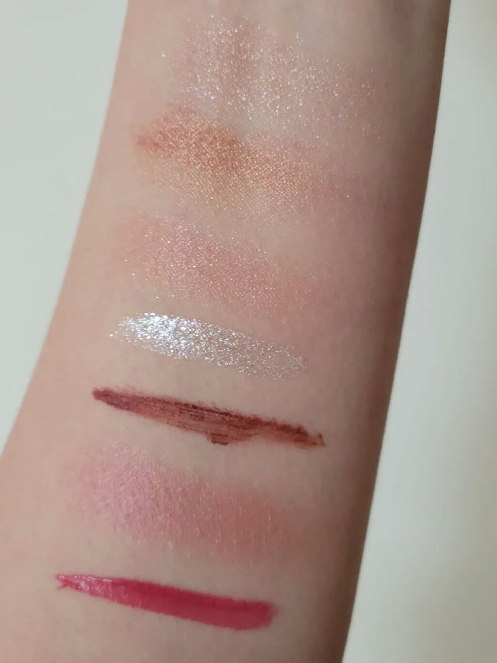 インフィニトリ― グリマーリキッド EX01 シルバーフォール/Celvoke/リキッドアイシャドウを使ったクチコミ（3枚目）