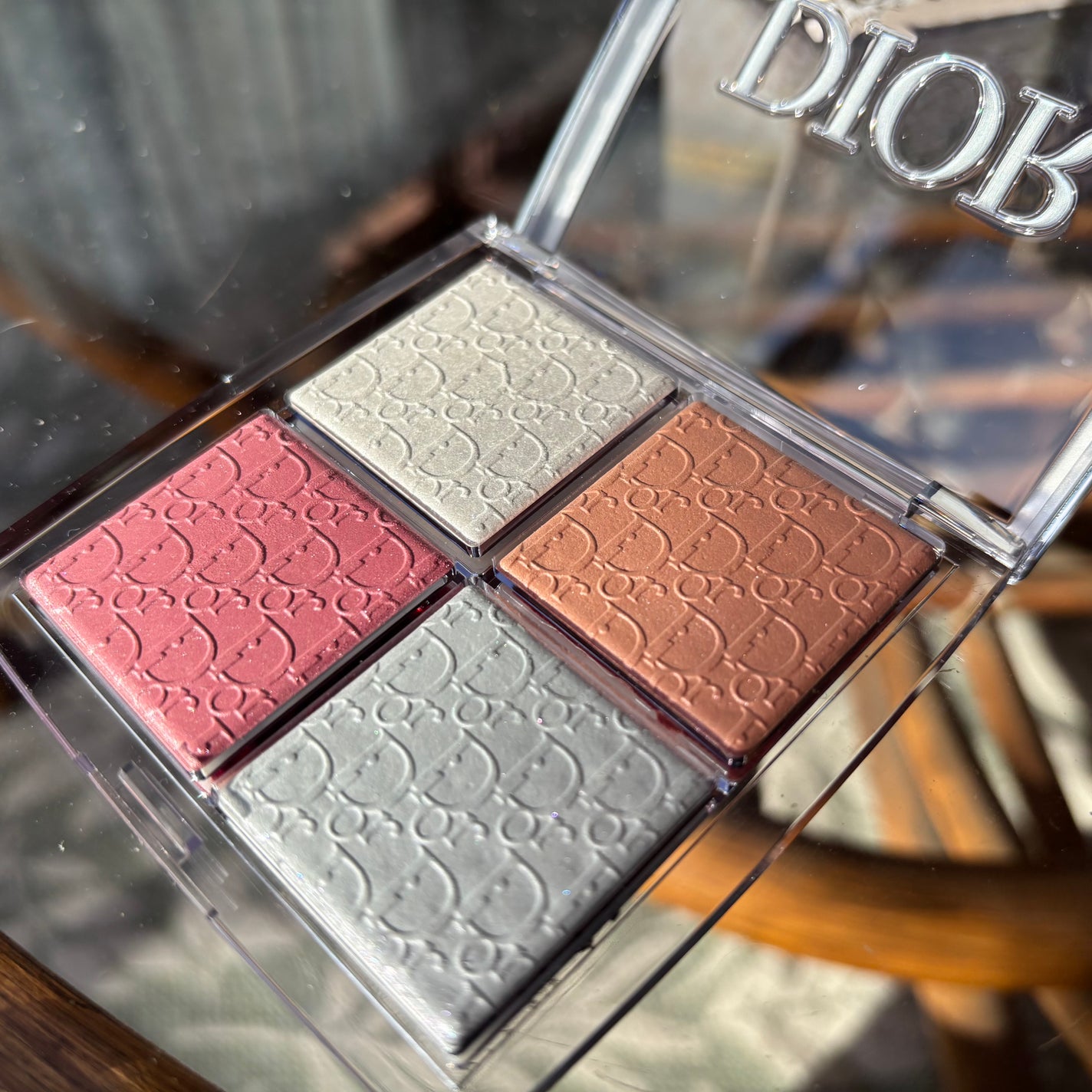 ディオール バックステージ フェイス グロウ パレット/Dior/ハイライトを使ったクチコミ(3枚目)