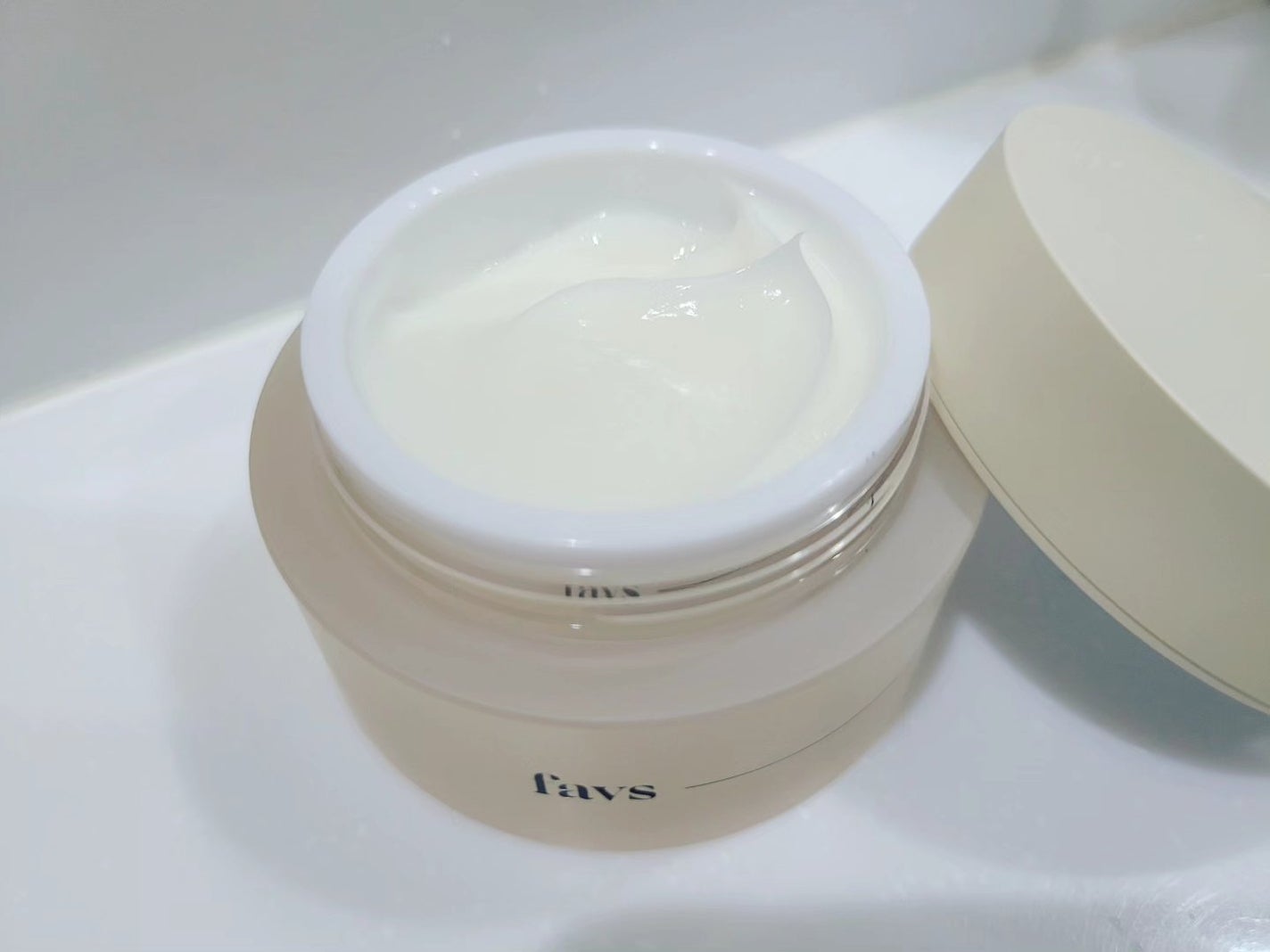 ペプチドハイドレーティングクリーム/favs/フェイスクリームを使ったクチコミ(2枚目)