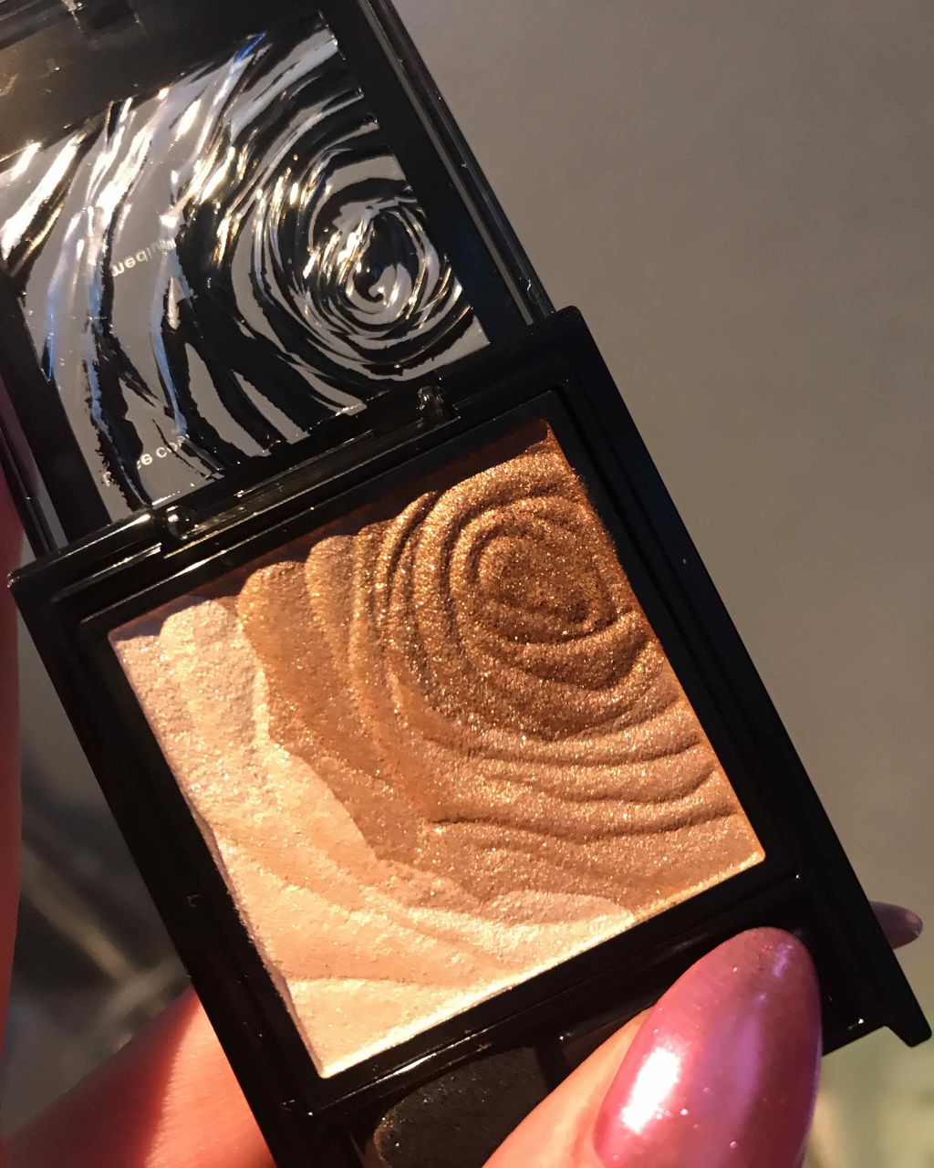 アディクション ザ アイシャドウ/ADDICTION/単色アイシャドウを使ったクチコミ（3枚目）