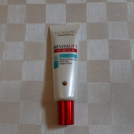 ロレアル パリ リバイタリフト UV ブロック モイスチャーキープのクチコミ「UVA・UVBをカットしながら潤い補給をしてくれるハイブリッドな処方のUVカットアイテム。
.....」(1枚目)