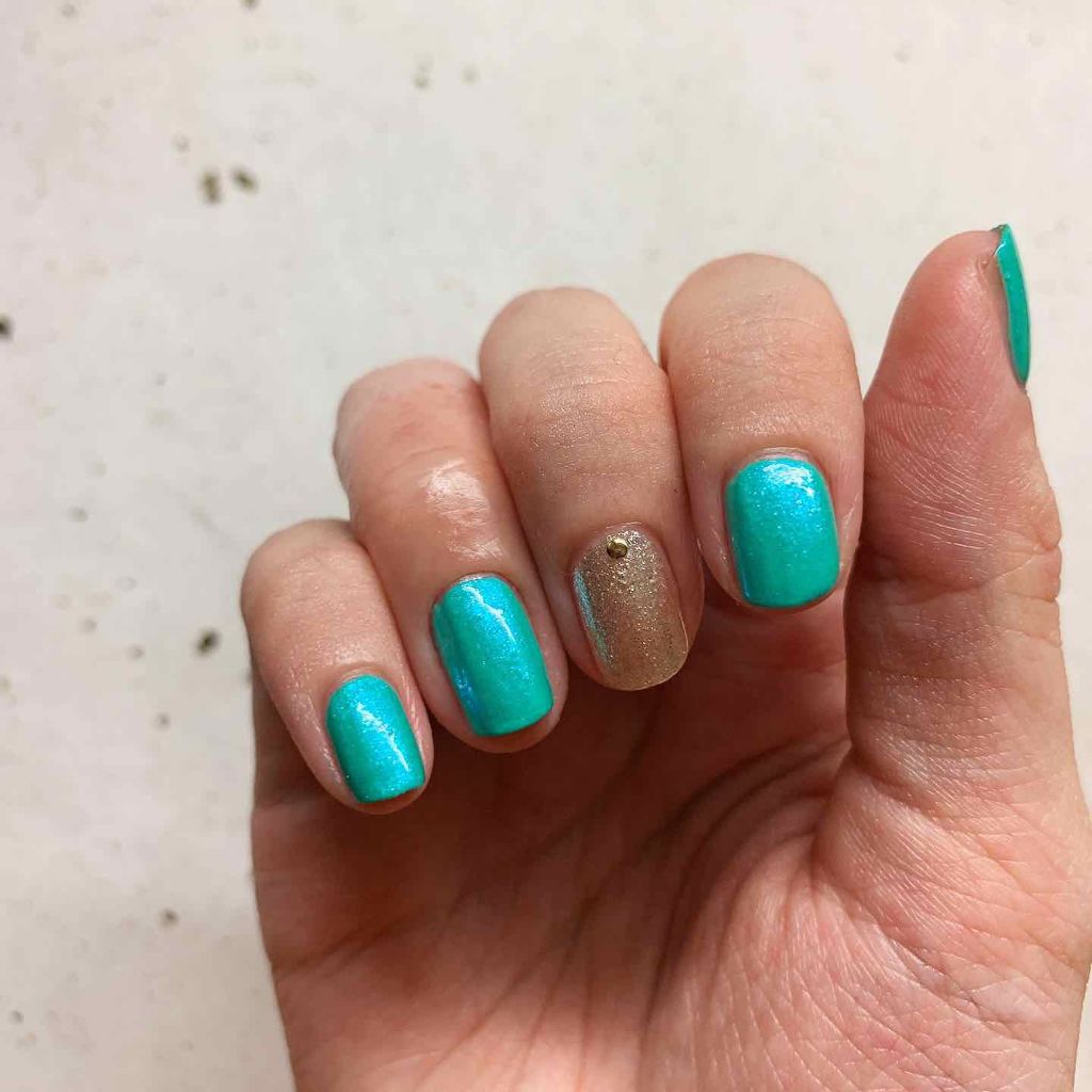 カラフルネイルズ/キャンメイク/マニキュアを使ったクチコミ(2枚目)