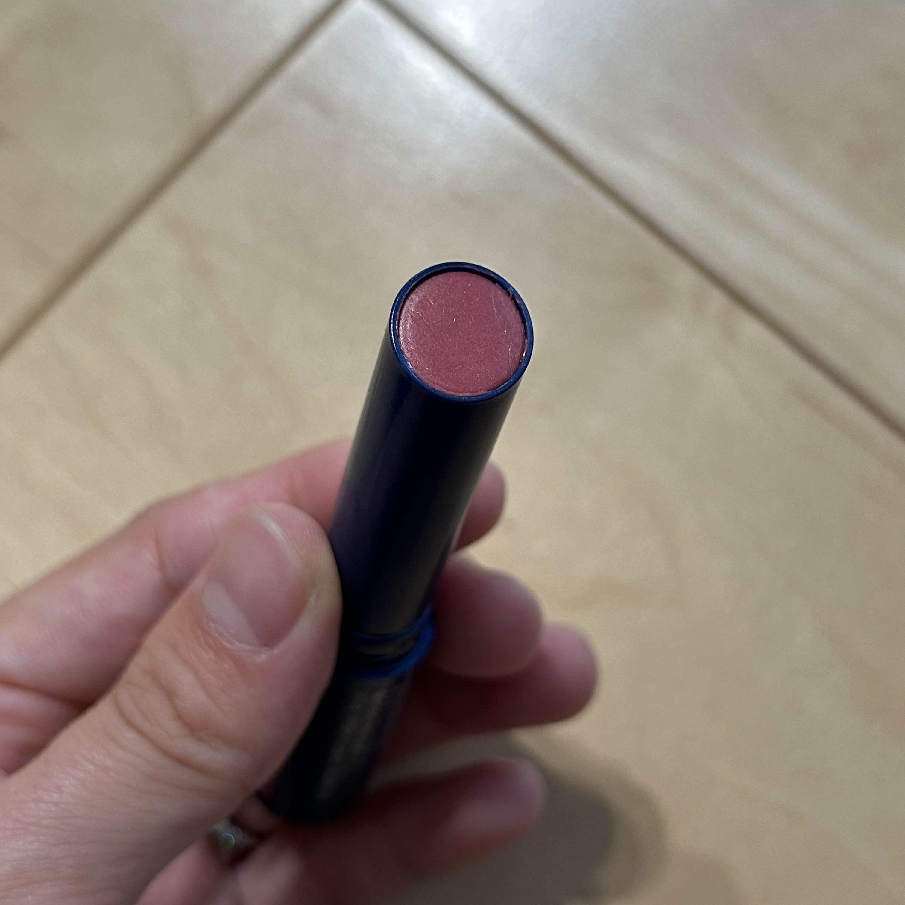 ニベア リッチケア＆カラーリップ スモーキーローズ/ニベア/リップクリームを使ったクチコミ（2枚目）