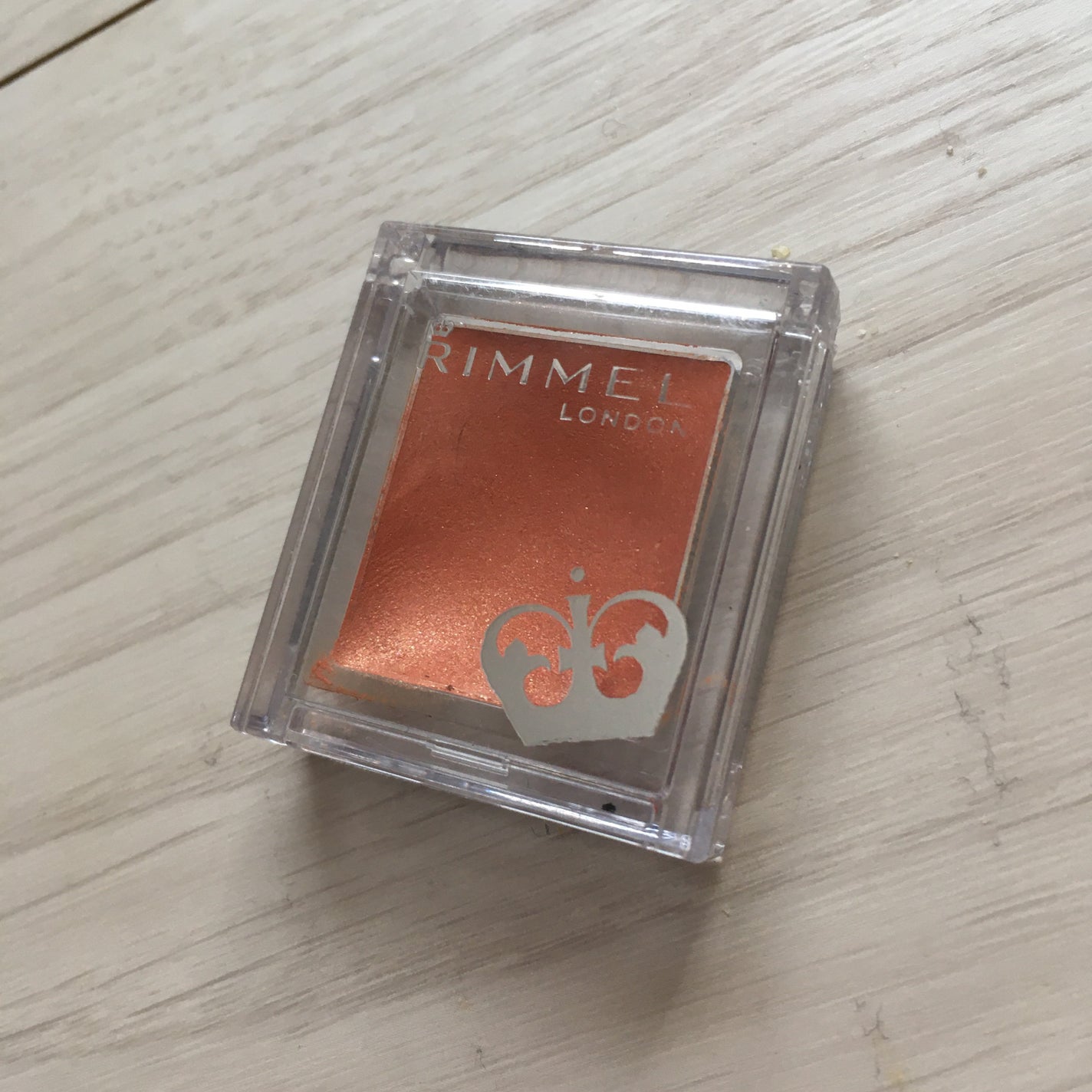 プリズム クリームアイカラー/リンメル ロンドン/ジェル・クリームアイシャドウを使ったクチコミ(1枚目)