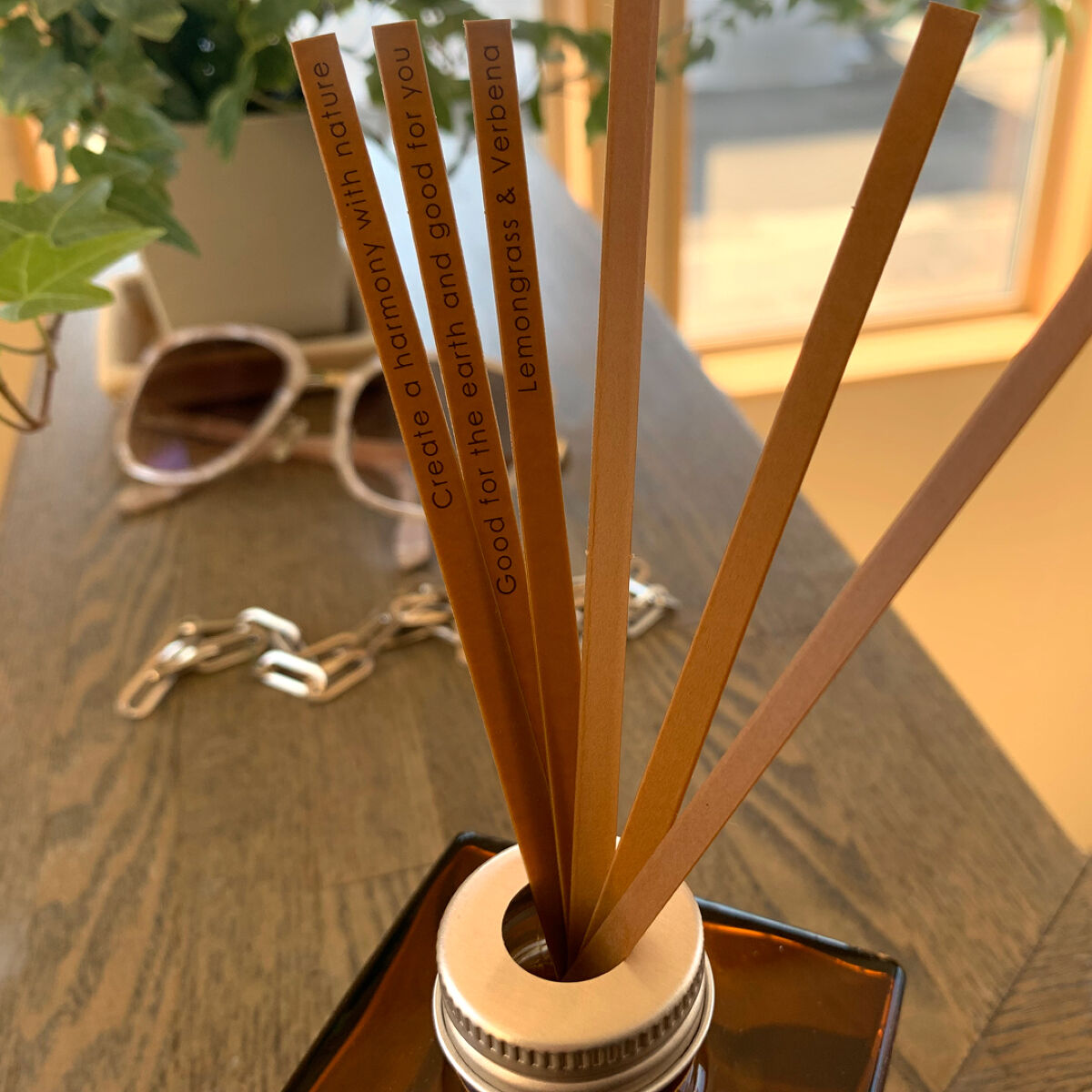 消臭力 Natulief 玄関・リビング用 リードディフューザー/消臭力/ルームフレグランスを使ったクチコミ（2枚目）