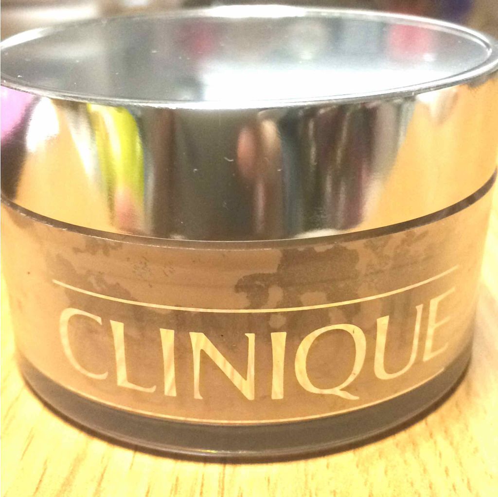 スーパーブレンデッド フェース パウダー/CLINIQUE/ルースパウダーを使ったクチコミ(1枚目)