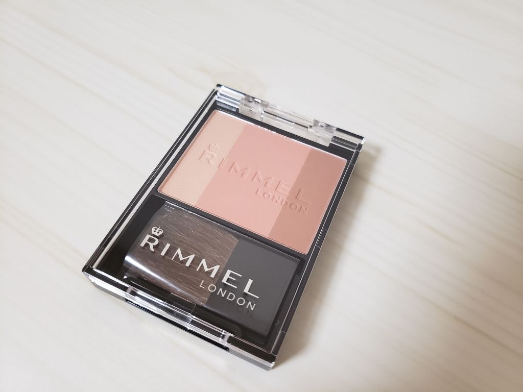 スリーインワン モデリングフェイスブラッシュ/リンメル ロンドン/パウダーチークを使ったクチコミ（1枚目）