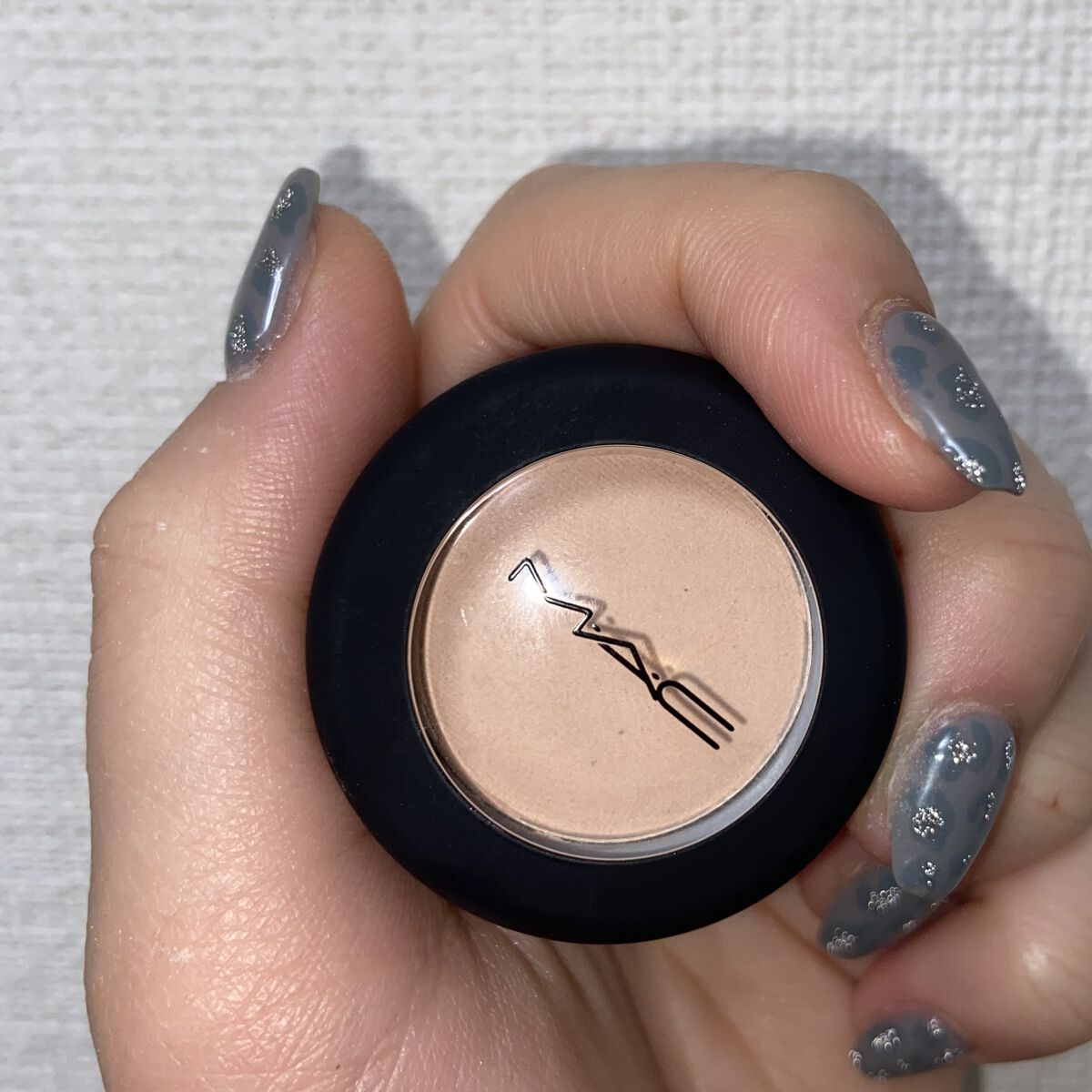 パウダー キス アイシャドウ ベスト オブ ミー/M・A・C/単色アイシャドウを使ったクチコミ（1枚目）