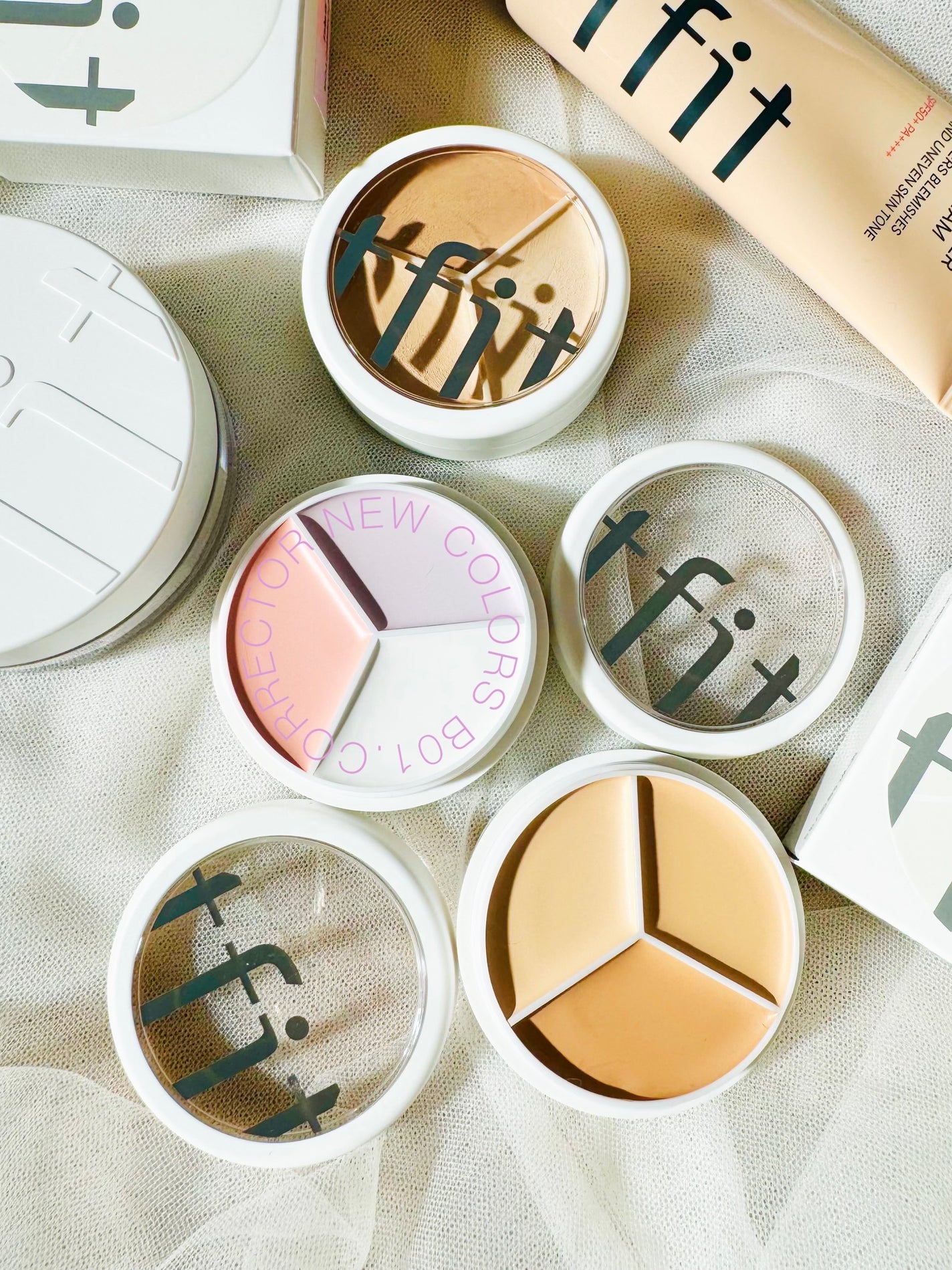 chia♥ on LIPS 「˗ˋ𝐓𝐅𝐈𝐓バズりコンシーラー新色ˊ˗カバーアッププロコンシー..」(1枚目)