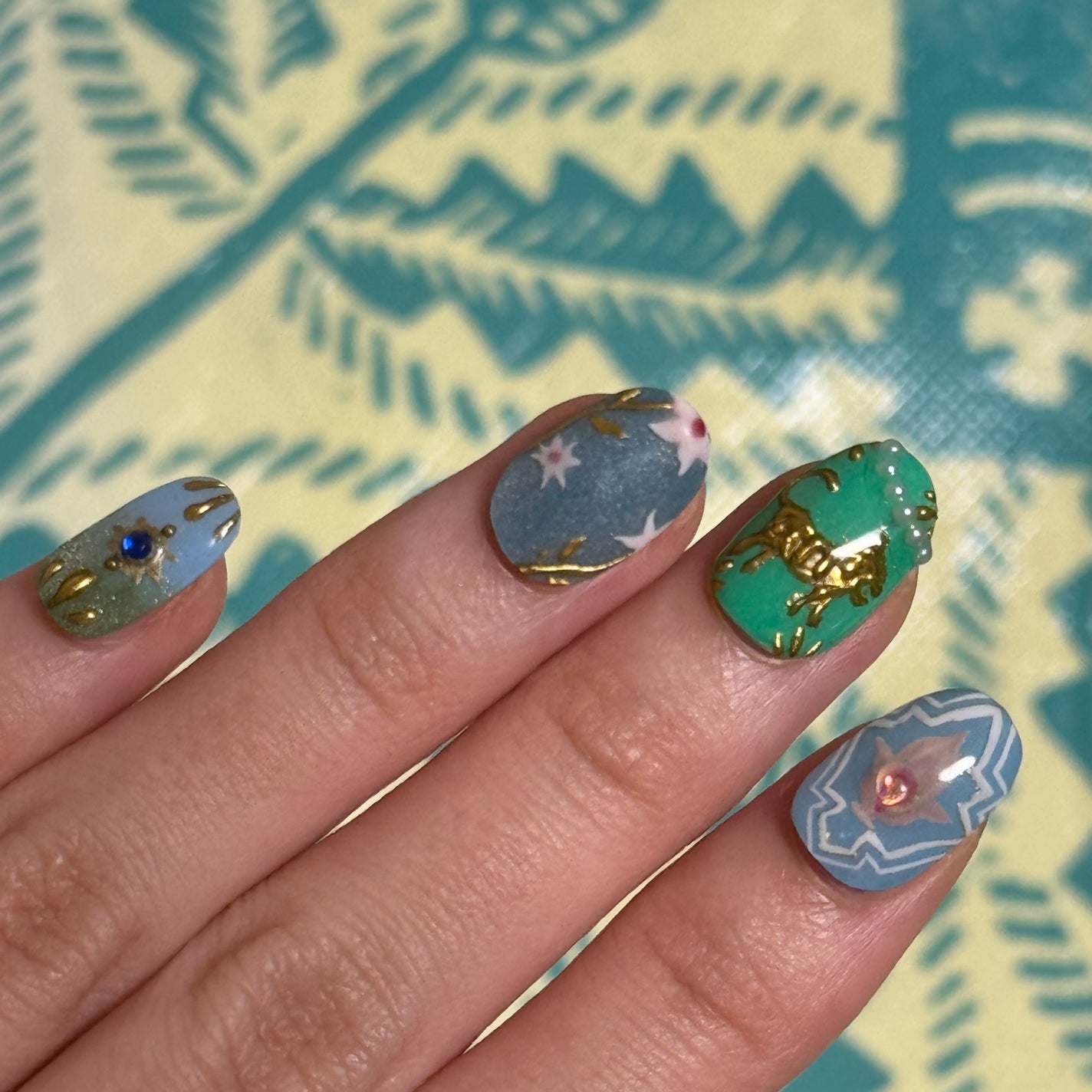 𝐑𝐲𝐨𝐧𝐚 ✿ on LIPS 「𝐀𝐫𝐚𝐛𝐢𝐚𝐧𝐂𝐨𝐚𝐬𝐭𝐧𝐚𝐢𝐥🧞♂️💜かわいすぎるデザイン..」(3枚目)