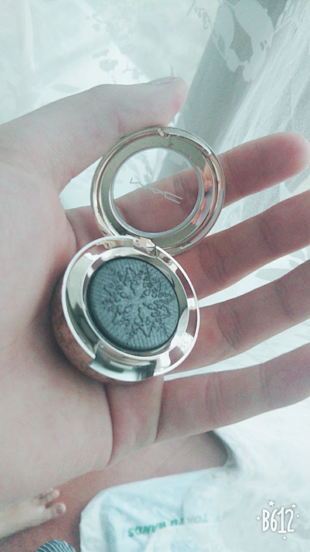 エクストラ ディメンション アイシャドウ/M・A・C/単色アイシャドウを使ったクチコミ（2枚目）