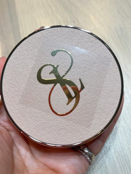 ピュアポリッシュクッションファンデーション/SELVE/クッションファンデーションを使ったクチコミ(2枚目)