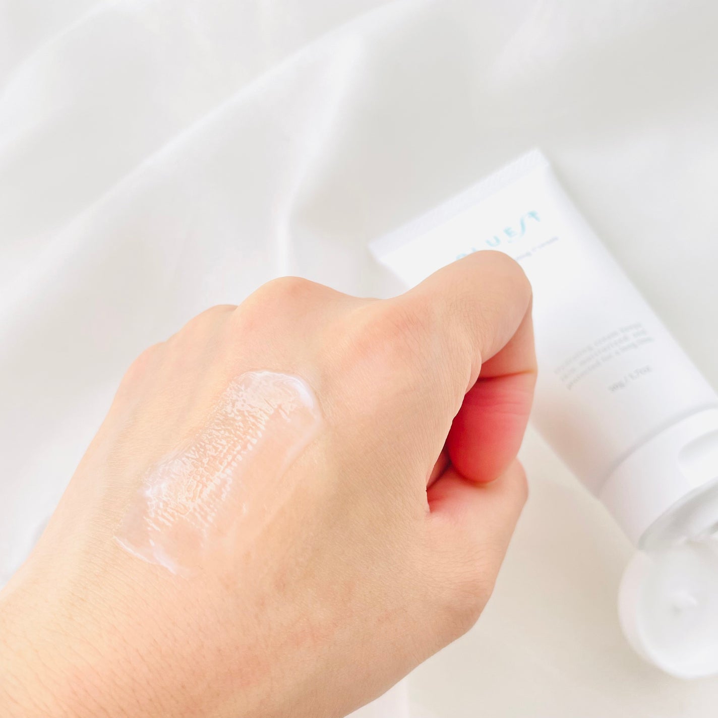 RF ハイドレーティングクリーム/PLUEST/フェイスクリームを使ったクチコミ(4枚目)