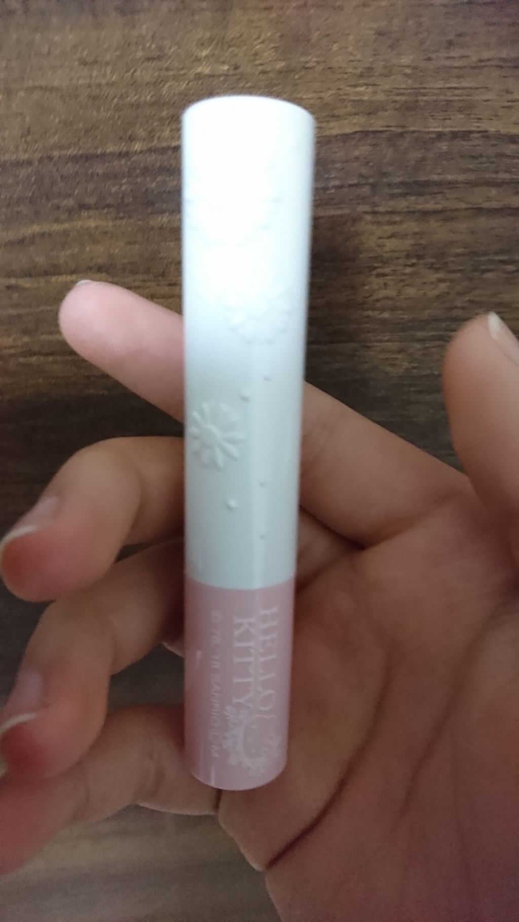 あんぱんまん on LIPS 「久しぶりにダイソーに行ったらサンリオとコラボのリップがあって行..」(1枚目)