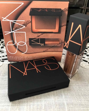 ミニ ラグナ リップ&チークデュオ/NARS/メイクアップキットを使ったクチコミ（1枚目）