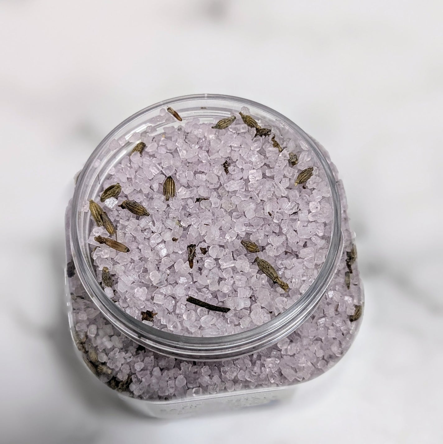 Gabriel on LIPS 「今年初のホリデーギフトセットGET🎄⭐️アドベントを買おうと思..」(5枚目)