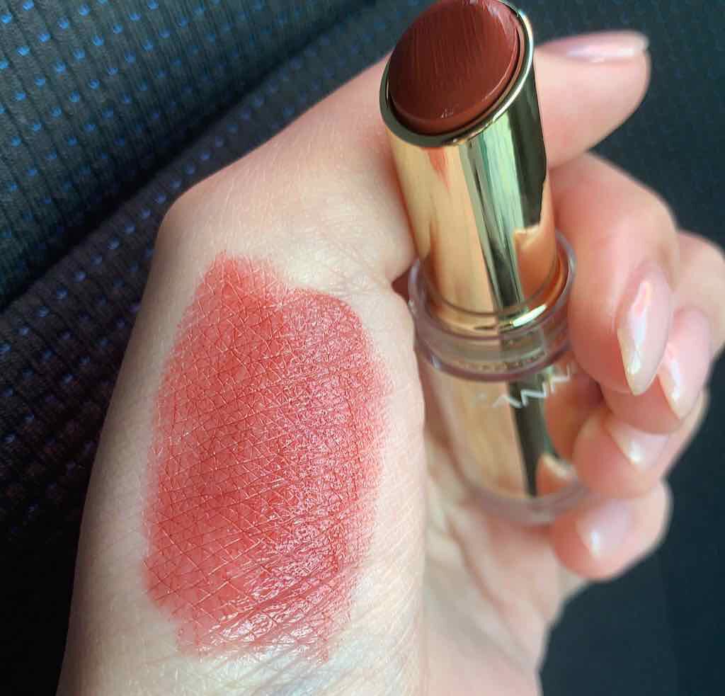 ラスティンググロスリップ/CEZANNE/口紅を使ったクチコミ（2枚目）